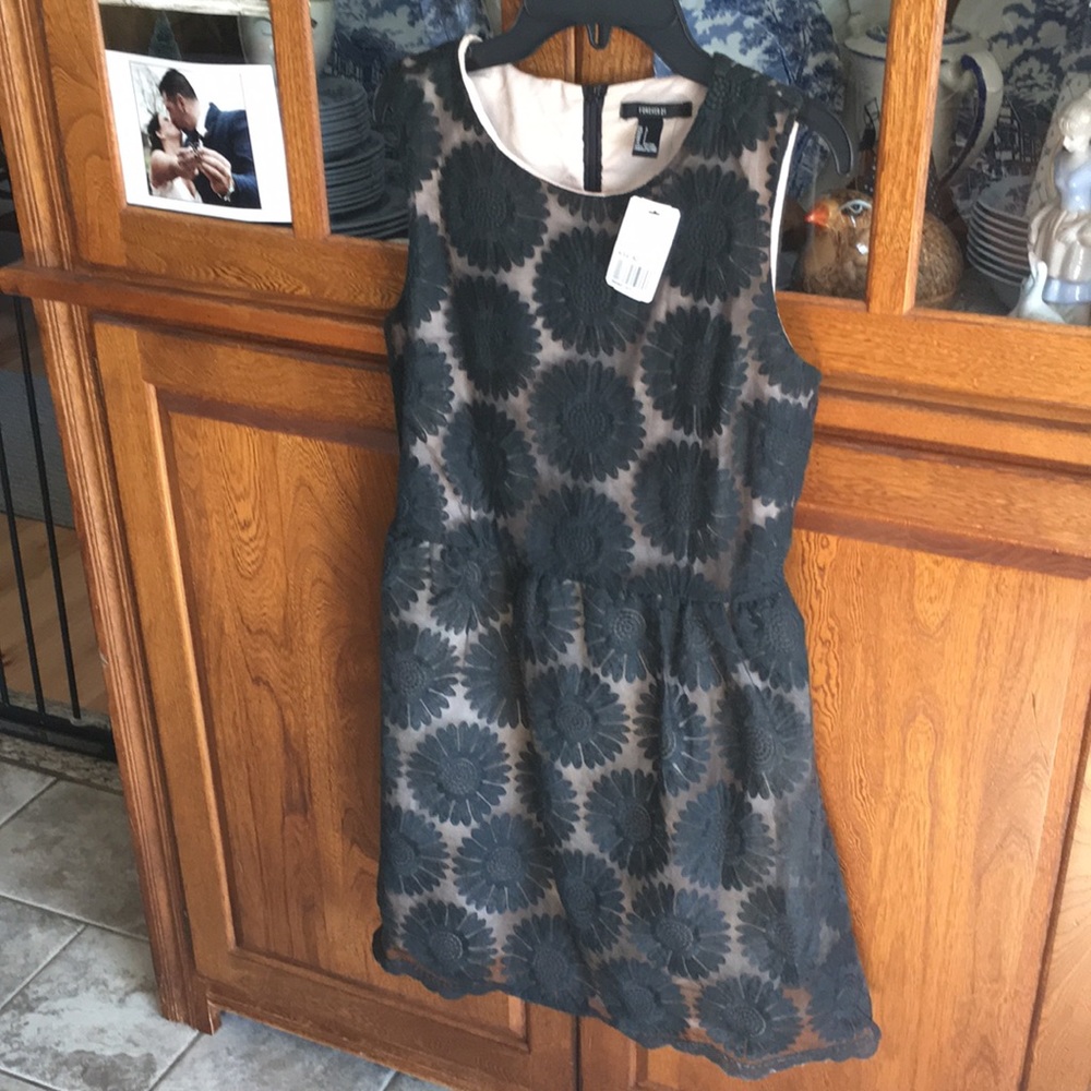 FOREVER 21 👗 Dress